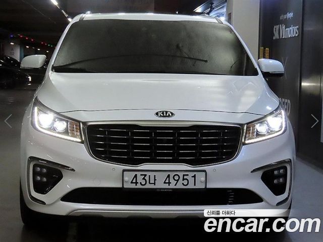Kia Carnival Gasoline 7-Seater Limousine President — пробег 66 092 км — фото 2 из 5