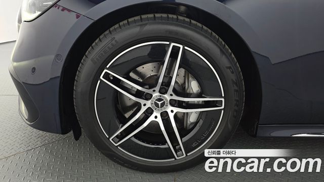 Mercedes-Benz E-Class E300 4MATIC AMG Line — пробег 7 636 км — фото 5 из 5