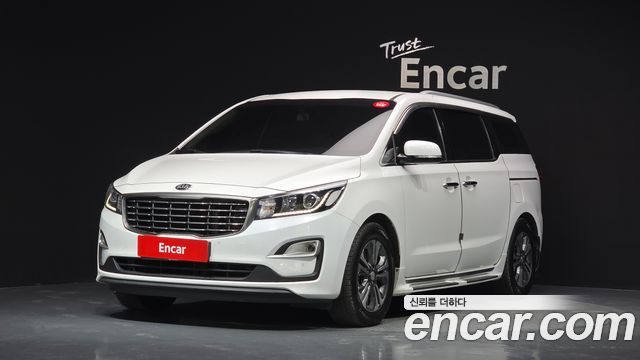 Kia Carnival 11-Seater Prestige — пробег 97 069 км — фото 1 из 5