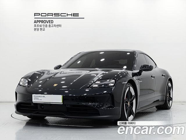 Porsche Taycan 4S — пробег 17 660 км — фото 1 из 5