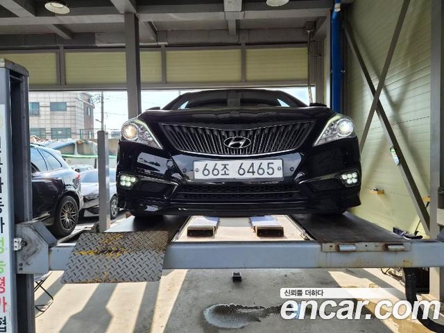 Hyundai Grandeur HG220 Diesel Premium — пробег 178 891 км — фото 1 из 3