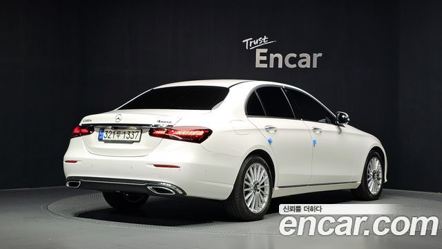 Mercedes-Benz E-Class E220d 4MATIC Exclusive — пробег 45 041 км — фото 2 из 5