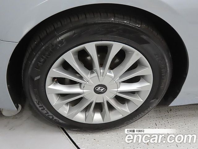 Hyundai Sonata 2.0 Smart — пробег 241 500 км — фото 5 из 5
