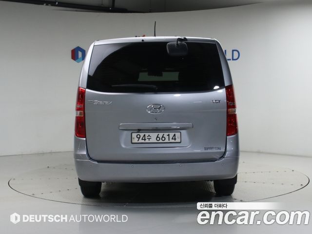 Hyundai Starex Van 3-Seater Smart — пробег 93 070 км — фото 4 из 5