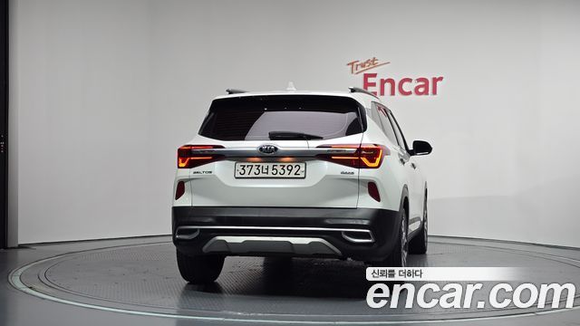 Kia Seltos из Кореи Encar