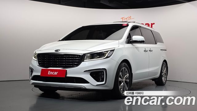 Kia Carnival Gasoline 7-Seater Limousine President — пробег 127 331 км — фото 1 из 5
