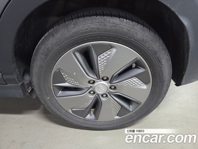 Hyundai Kona из Кореи Encar