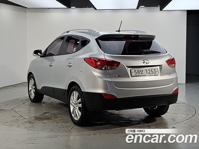 Hyundai Tucson Diesel 2WD LX20 Luxury — пробег 173 799 км — фото 3 из 5