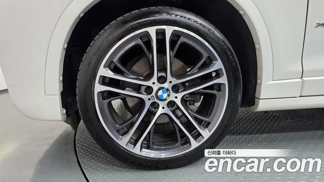 BMW X4 xDrive20d M Sport — пробег 76 060 км — фото 5 из 5