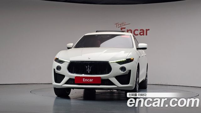 Maserati Levante из Кореи Encar
