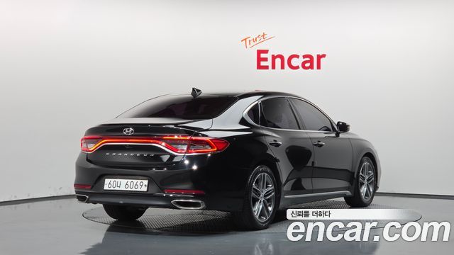 Hyundai Grandeur из Кореи Encar