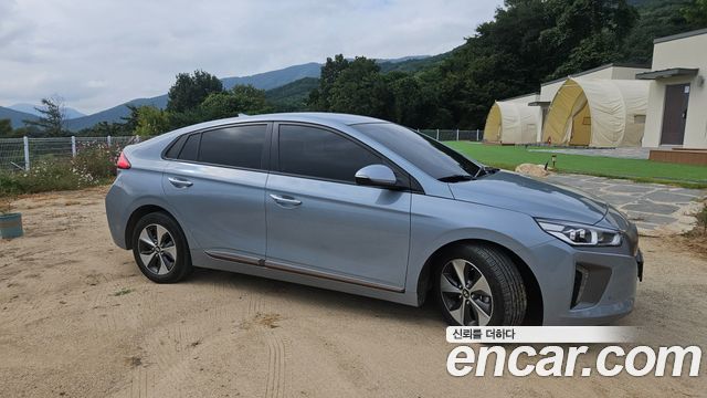Hyundai Ioniq Q — пробег 61 911 км — фото 3 из 5