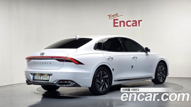Hyundai Grandeur Exclusive — пробег 43 918 км — фото 2 из 5
