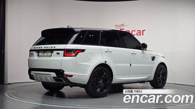 Land Rover Range Rover Sport 3.0 SDV6 HSE Dynamic — пробег 123 245 км — фото 2 из 5