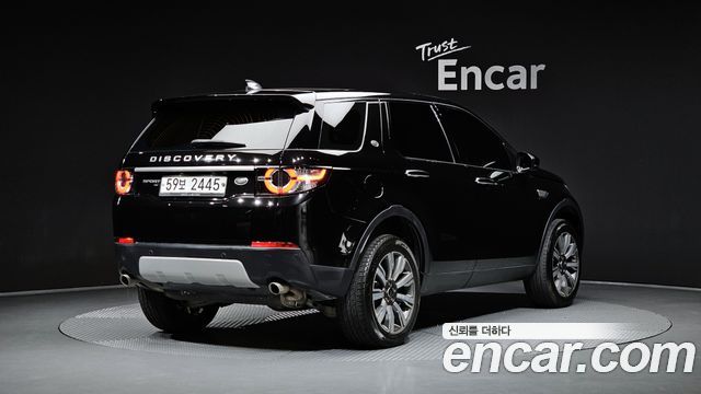 Land Rover Discovery Sport 2.0 TD4 HSE Luxury — пробег 102 480 км — фото 2 из 5