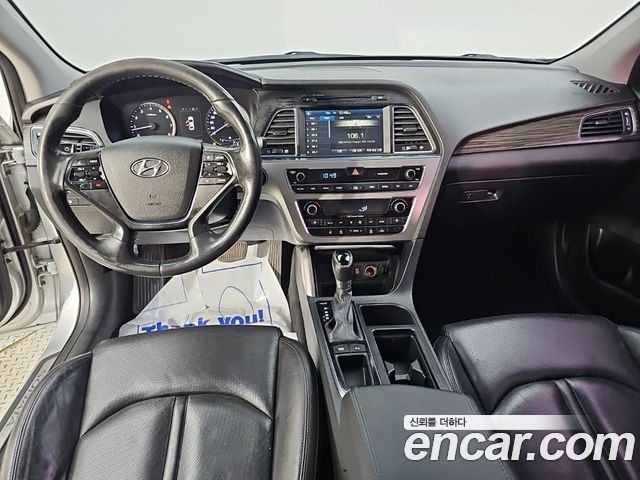 Hyundai Sonata 2.0 Premium — пробег 215 549 км — фото 5 из 5