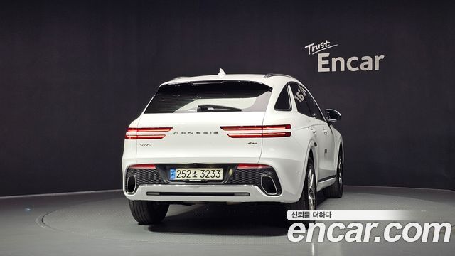 Genesis GV70 из Кореи Encar