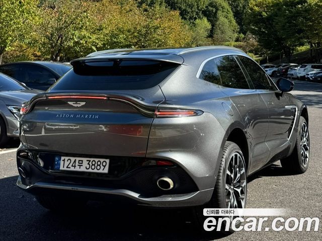 Astonmartin DBX 4.0 V8 — пробег 42 000 км — фото 3 из 5