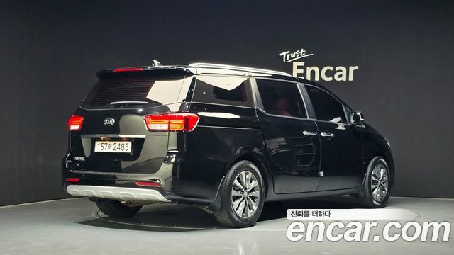 Kia Carnival из Кореи Encar