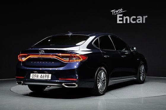 Hyundai Grandeur Exclusive Special — пробег 70 129 км — фото 2 из 5