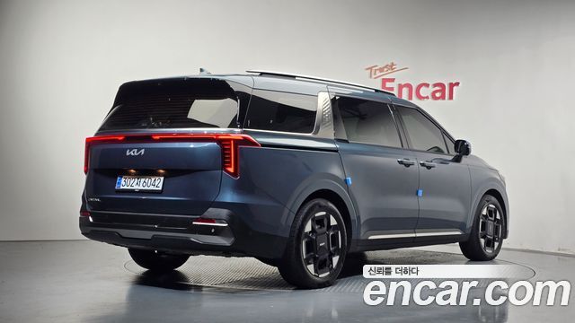Kia Carnival Gasoline 9-Seater Signature — пробег 65 734 км — фото 2 из 5