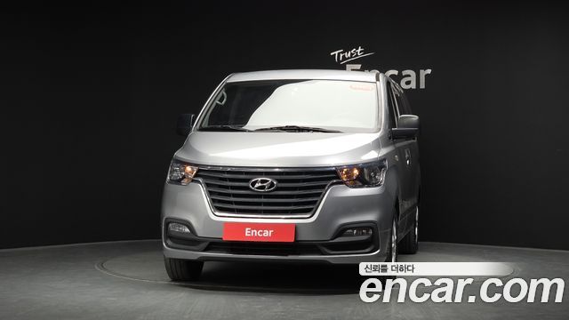 Hyundai Starex Wagon 12-Seater Smart — пробег 180 937 км — фото 3 из 5