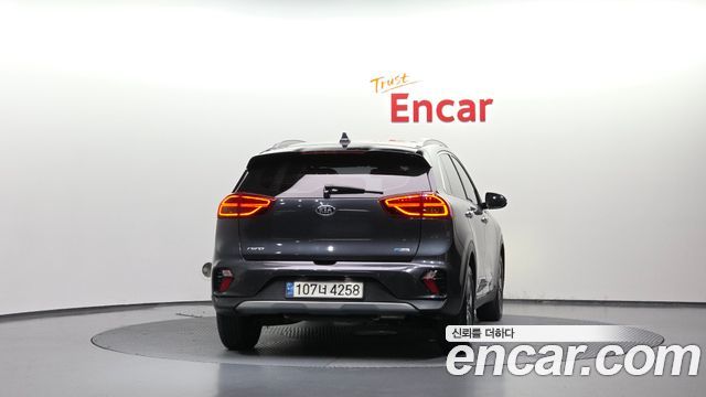 Kia Niro 1.6 HEV Noblesse Special — пробег 90 047 км — фото 4 из 5