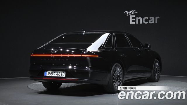 Hyundai Grandeur Honors — пробег 11 779 км — фото 2 из 5