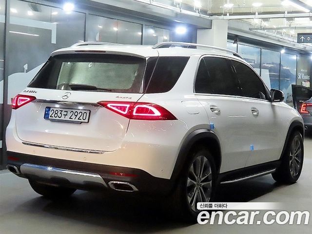 Mercedes-Benz GLE-Class GLE300d 4MATIC — пробег 53 748 км — фото 4 из 5