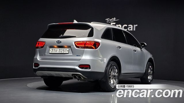Kia Sorento Diesel 2.0 2WD Prestige — пробег 224 109 км — фото 2 из 5