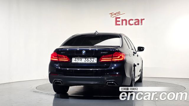 BMW 5-Series 540i xDrive M Sport Plus — пробег 131 078 км — фото 4 из 5