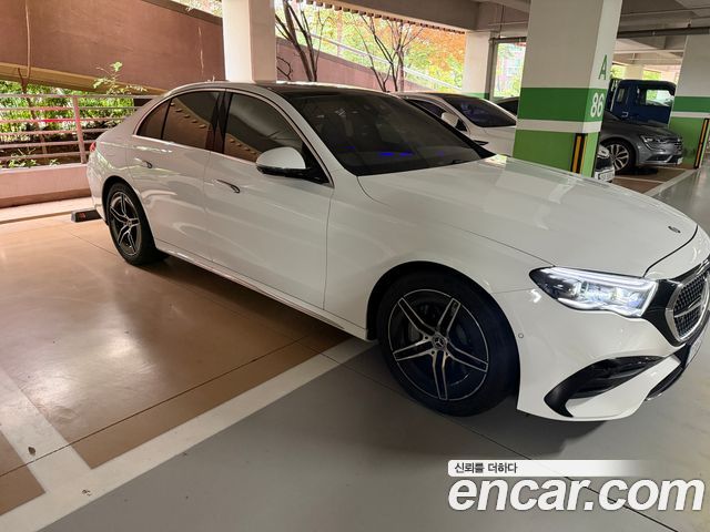 Mercedes-Benz E-Class E300 4MATIC AMG Line — пробег 4 750 км — фото 2 из 5