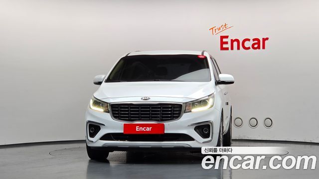 Kia Carnival 9-Seater Prstige — пробег 49 703 км — фото 3 из 5