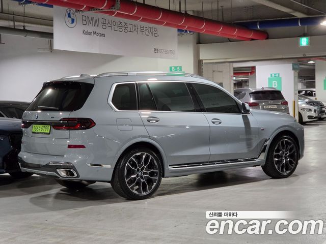 BMW X7 xDrive 40i M Sport 6STR — пробег 5 496 км — фото 2 из 5