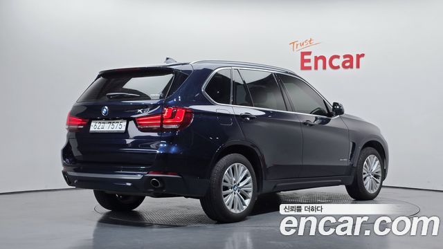 BMW X5 xDrive 30d — пробег 233 341 км — фото 2 из 5