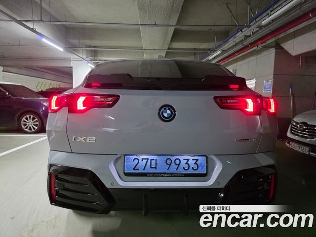 BMW iX2 eDrive 20 M Sport — пробег 869 км — фото 5 из 5