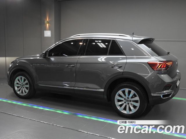 Volkswagen T-Roc 2.0 TDI Premium — пробег 66 104 км — фото 2 из 5