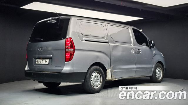 Hyundai Starex 3-Seater VAN Smart — пробег 323 519 км — фото 2 из 5