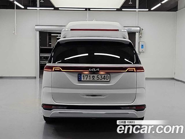 Kia Carnival Gasoline 4-Seater Hi-Limousine Signature — пробег 80 122 км — фото 3 из 5