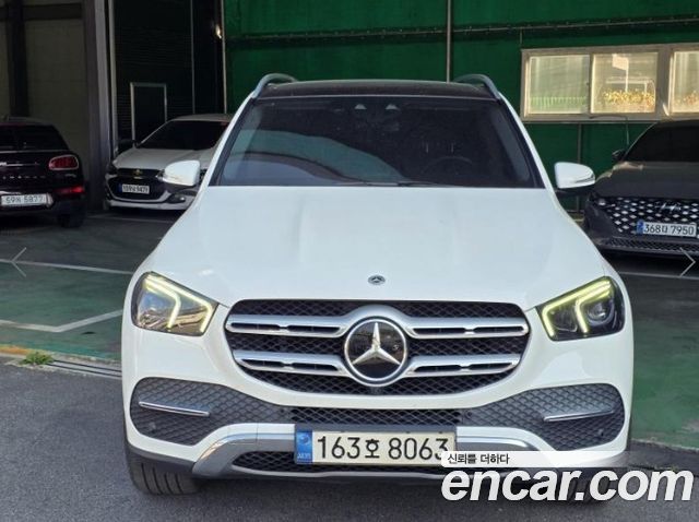 Mercedes-Benz GLE-Class GLE300d 4MATIC — пробег 93 472 км — фото 1 из 5