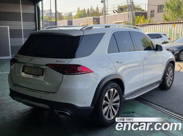 Mercedes-Benz GLE-Class GLE300d 4MATIC — пробег 93 472 км — фото 4 из 5