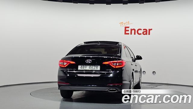 Hyundai Sonata 2.0 Smart Special — пробег 105 917 км — фото 4 из 5