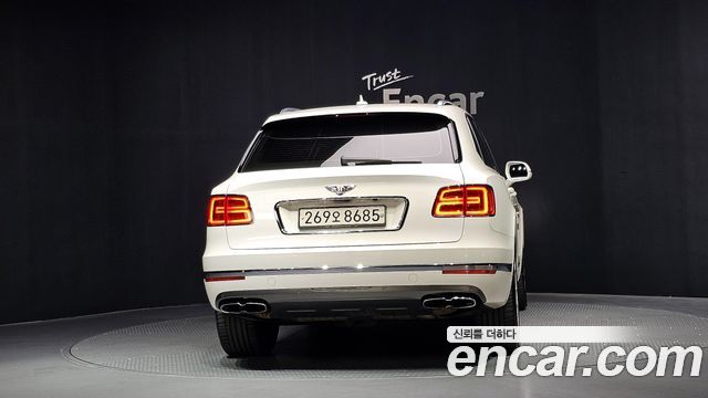 Bentley Bentayga 4.0 V8 — пробег 144 509 км — фото 4 из 5