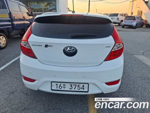 Hyundai Accent из Кореи Encar
