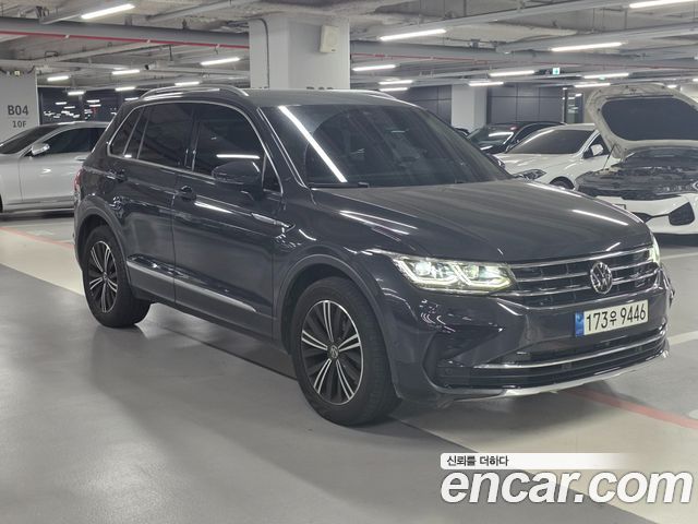 Volkswagen Tiguan 2.0 TDI Premium — пробег 46 393 км — фото 1 из 5
