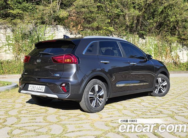 Kia Niro из Кореи Encar