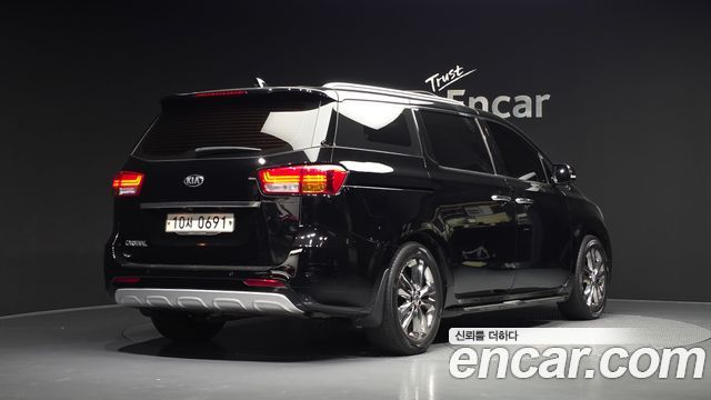 Kia Carnival из Кореи Encar
