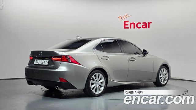 Lexus IS Premium — пробег 99 430 км — фото 2 из 5
