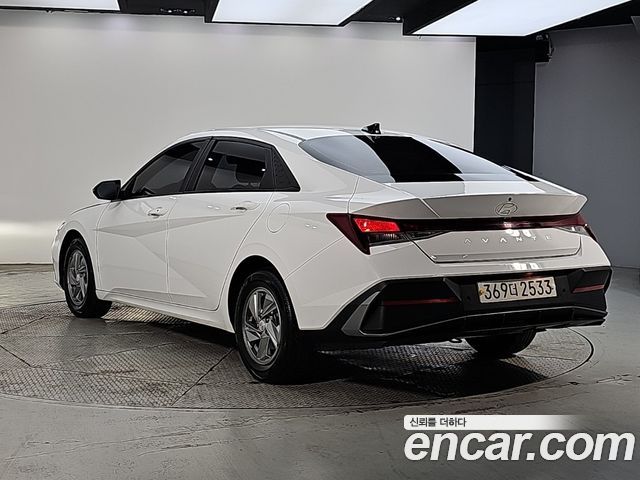 Hyundai AVANTE 1.6 Smart — пробег 109 032 км — фото 3 из 5