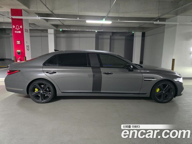 Genesis G90 5.0 AWD Limousine Prestige — пробег 85 000 км — фото 3 из 5
